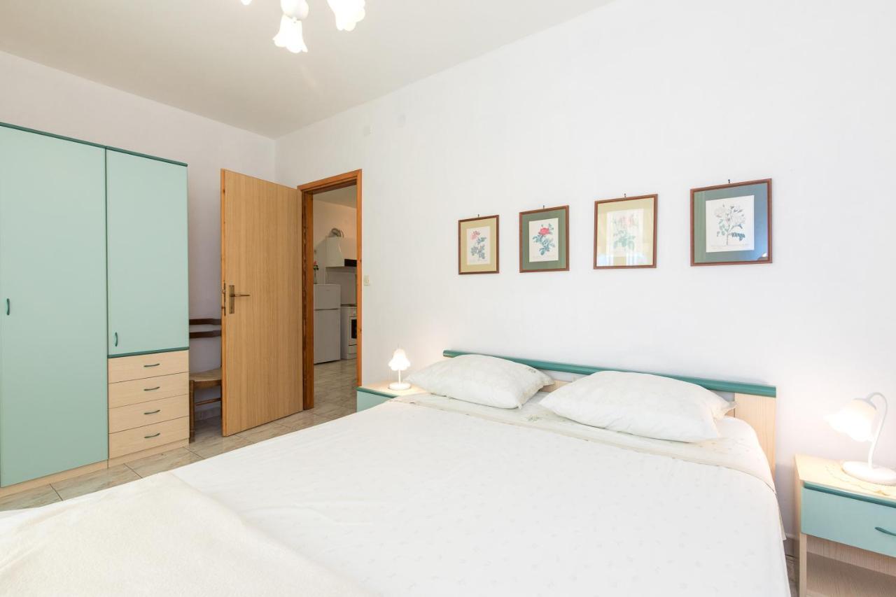 Apartmani Anita Пунат Екстериор снимка
