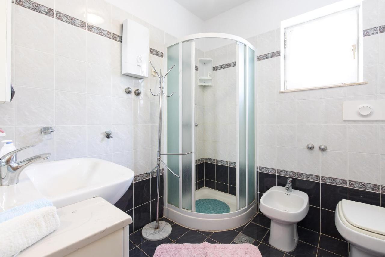 Apartmani Anita Пунат Екстериор снимка