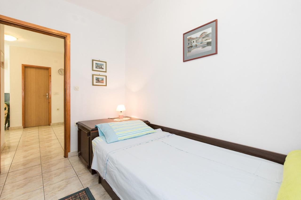 Apartmani Anita Пунат Екстериор снимка